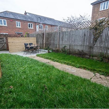 The Becket - Three Bedroom City Centre House With Parking Canterbury Exteriör bild