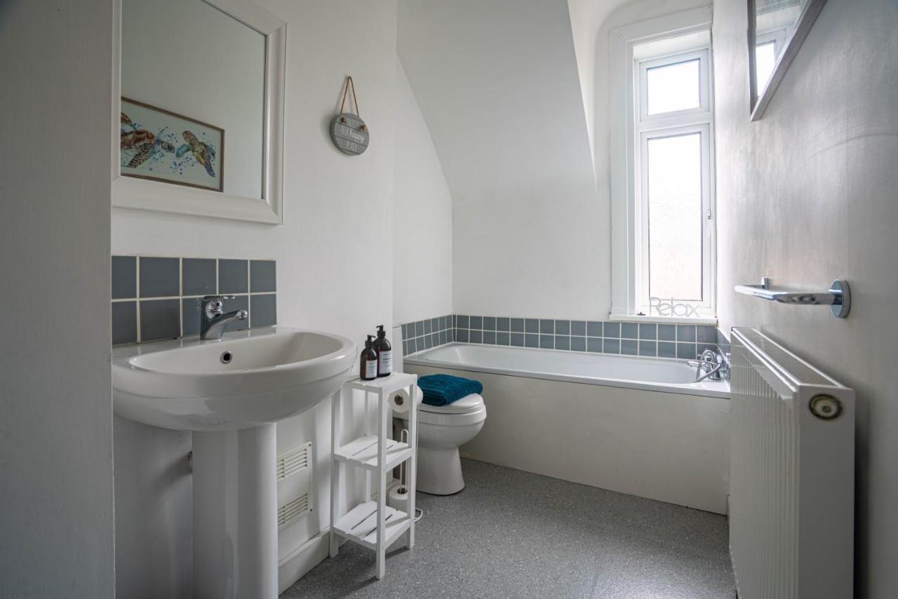 The Becket - Three Bedroom City Centre House With Parking Canterbury Exteriör bild